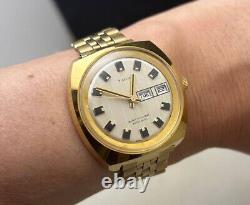 620/ 70's Timex automatic gold plated old antique vintage