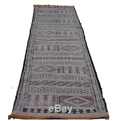 Antique Moroccan rug. Old rug. Antique Handmad BERBER Wool rugs vintage 0017