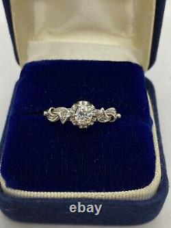 Antique beautiful engagement ring in platinum with a natural old cut diamond