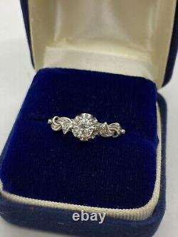 Antique beautiful engagement ring in platinum with a natural old cut diamond