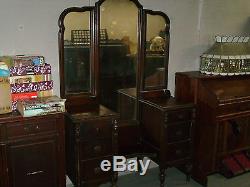 Antique vintage large vanity dresser with tri fold old mirror 6 working drawers