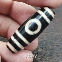 Beautiful Protective Bead Amulet Vintage Old Indo Tibetan Agate pure Eyes