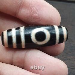 Beautiful Protective Bead Amulet Vintage Old Indo Tibetan Agate pure Eyes