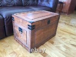 Brown Newport Old Fashioned Wood Storage Trunk Wooden Chest Large Size