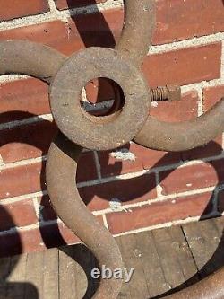 C. 1890 Iron Fly Wheel, Ornate Spokes, No Cracks 22 Dia & 44 Lbs, Old Factory