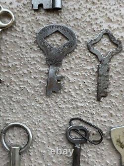 Lots Of 26 Vintage /Old /Antique Clock Keys/Drawers Key/ Trunk Key