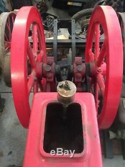 Nice Clean Antique Vintage Old 7 HP ECONOMY Hit And Miss Gas Engine On Cart
