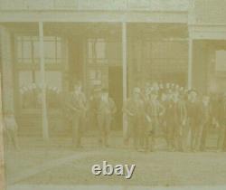 Old Antique Vtg Ca 1870s 80s Cabinet Photo Boxers Large Crowd Street Scene Fargo