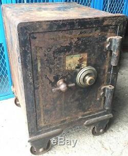 Old Antique Vtg Sg Quirk Safe Ny 1895 Yale Lock System Combination Metal Heavy