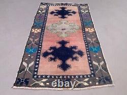 Old Turkish Oushak Rug 148x85 cm vintage carpet Ushak Region Small