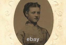 Old Vintage Antique Tintype Photo Beautiful Young Lady Teen Girl with Lace Collar