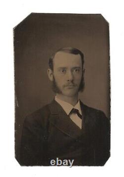 Old Vintage Antique Tintype Photo Good Looking Young Man Gentleman (ref. #401)
