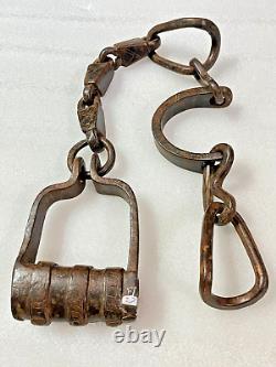 Old Vintage Hand Forged Shackles Horse Leg Iron Chain Animals Shackles Set Of 3