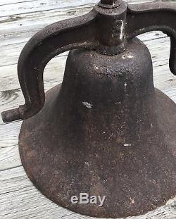 Old Vtg Antique Original Cast Iron School House Dinner Bell No 3 Hand Crank 18