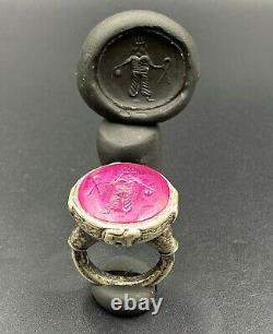 Sasanian Antiquity Engraved Old Gems Stone Ruby Light Stamp Signet Silver Ring