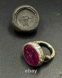 Sasanian Antiquity Engraved Old Gems Stone Ruby Light Stamp Signet Silver Ring