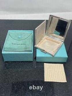 VINTAGE TIFFANY & CO. STERLING SILVER LADIES COMPACT Rare Pattern Old Antique