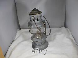 Vintage Antique Old Kerosene Skaters Lantern Lamp With Original Globe Working