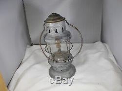 Vintage Antique Old Kerosene Skaters Lantern Lamp With Original Globe Working