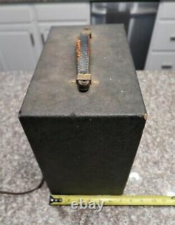 Vintage Harmony Model H303 Guitar Amp Amplifier Turns On Tubes Glow Rare Old