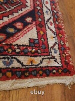 Vintage Old Antique Wool Rug On Red Ground 154cm X 106cm