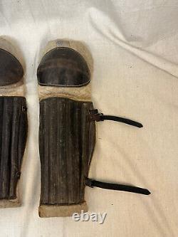 Vintage Spalding antique old men leather Ice hockey goalie knee pads shin guards