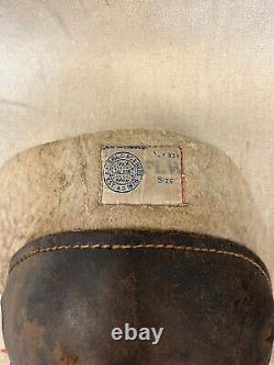 Vintage Spalding antique old men leather Ice hockey goalie knee pads shin guards