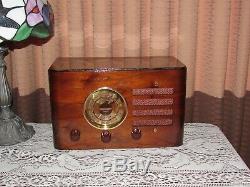 Vintage old wood antique tube radio Crosley Fiver Deluxe Mdl 517 Restored