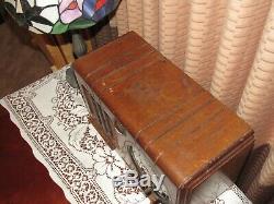 Vintage old wood antique tube radio General