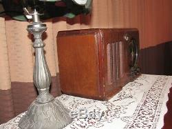 Vintage old wood antique tube radio General