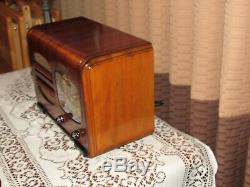 Vintage old wood antique tube radio Lafayette Mdl Freed Eiserman Restored