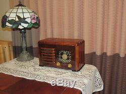 Vintage old wood antique tube radio ZENITH Mdl 6-D-525 Stunning Radio Here