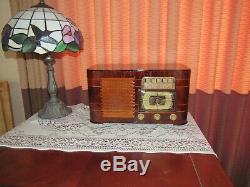 Vintage old wood antique tube radio ZENITH Mdl 6S527 A Beauty