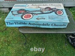Vinyage RENWAL Model Kit The Visible Automobile Chassis V8 V-8 old toy car lot