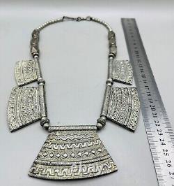 Wonderful unique Antique vintage, Stunning Silver Unique old necklace